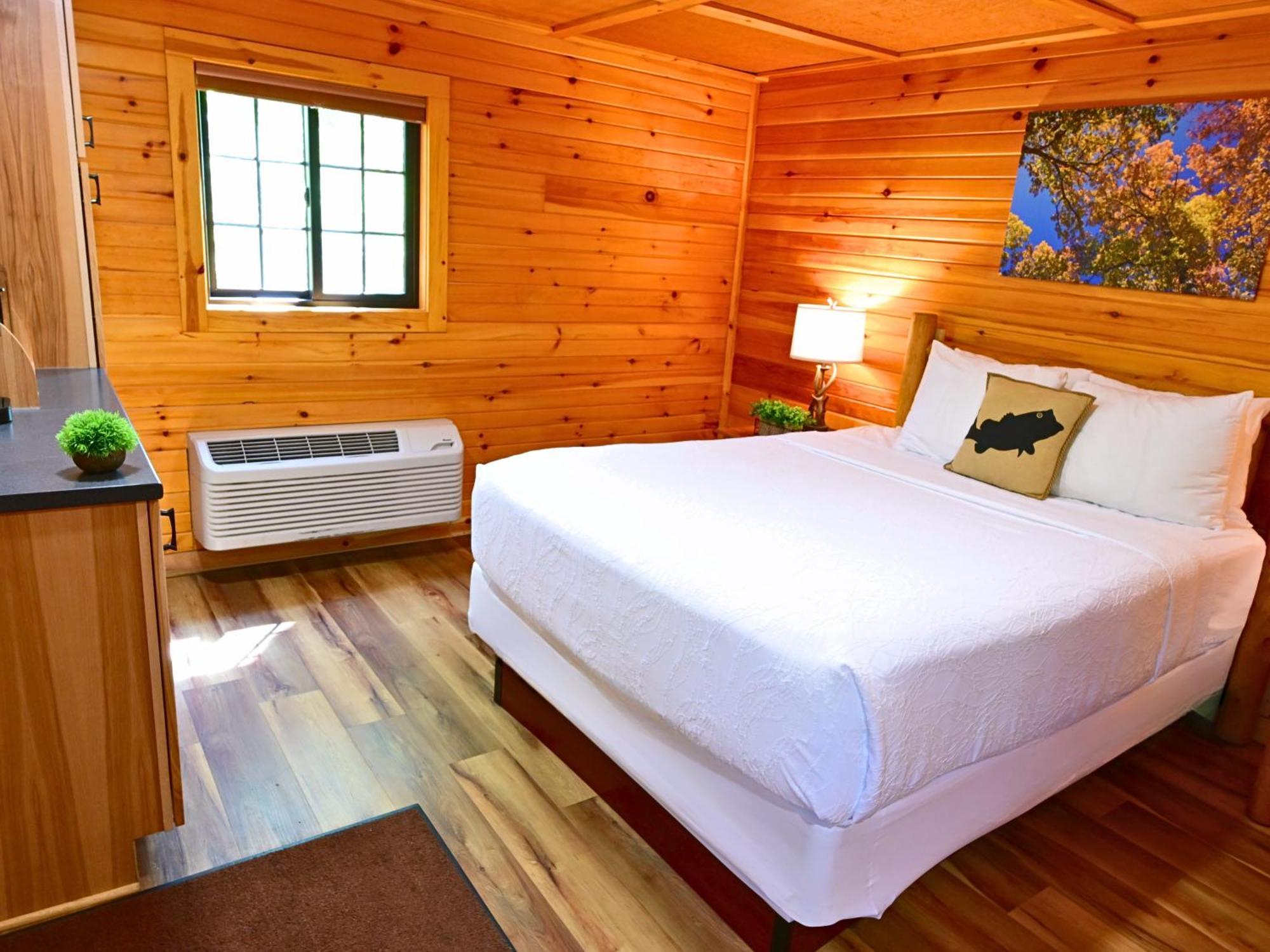 Potawatomi Inn & Cabins Angola Oda fotoğraf